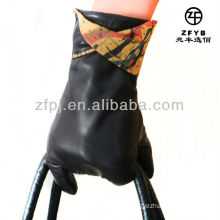 2012 newest Oil painting type wholesale leather glove